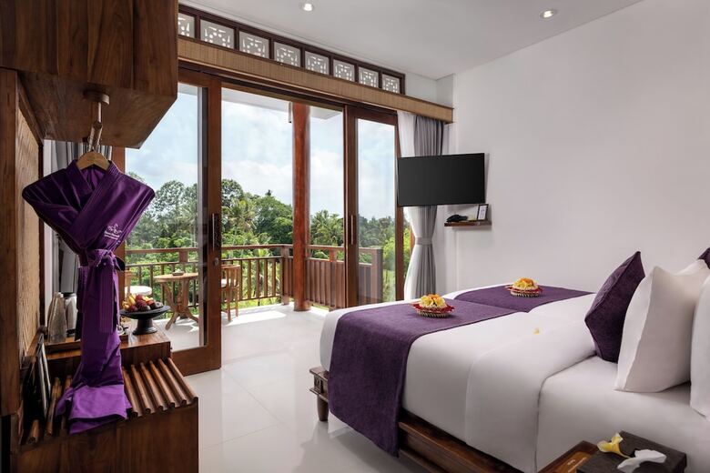 Hotel Swan Paradise A Pramana Experience
