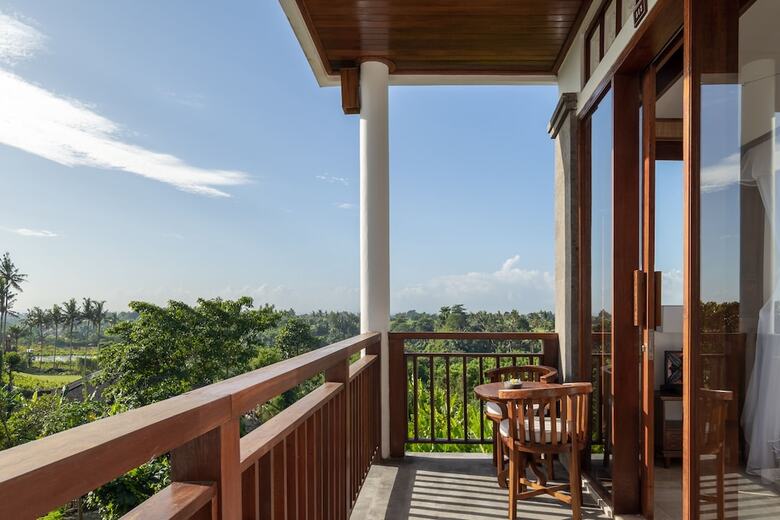 Hotel Swan Paradise A Pramana Experience