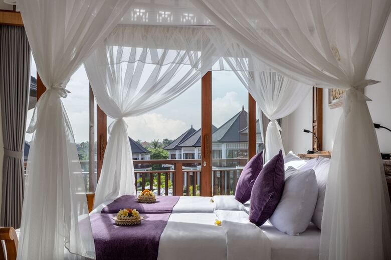 Hotel Swan Paradise A Pramana Experience