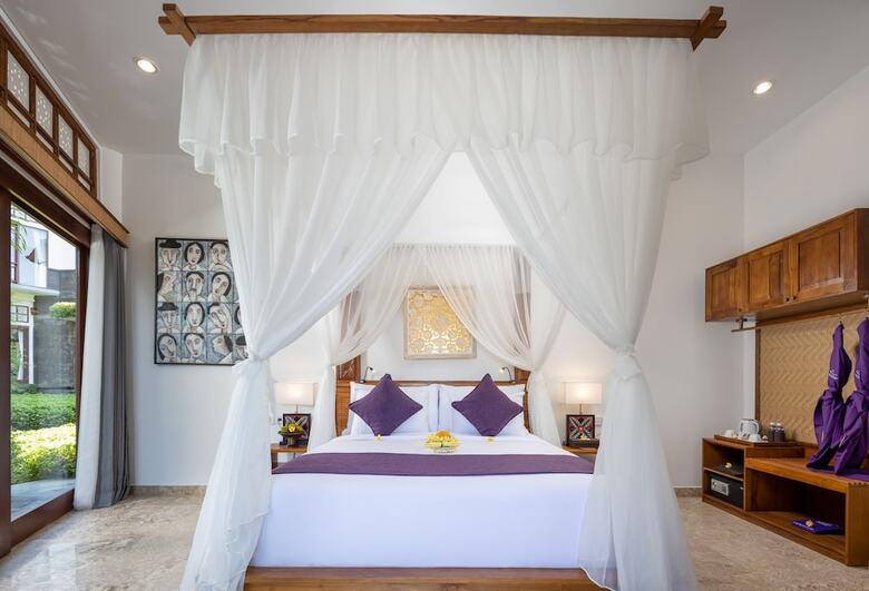 Hotel Swan Paradise A Pramana Experience