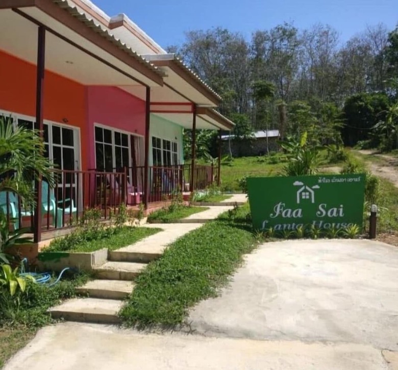 Hotel Fahsai Lanta House