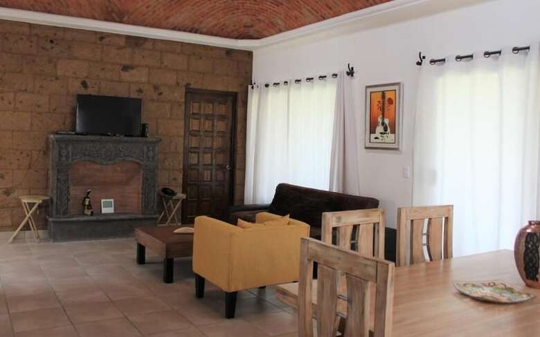 Hotel Rancho Los Labradores