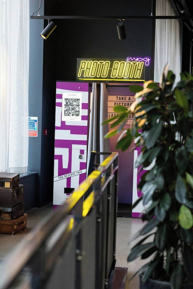 Hotel Moxy Chester