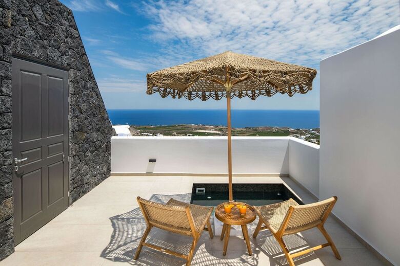 Hotel Venus Sunrise Suites & Villas