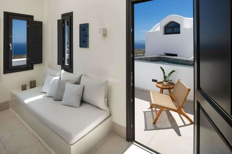 Hotel Venus Sunrise Suites & Villas