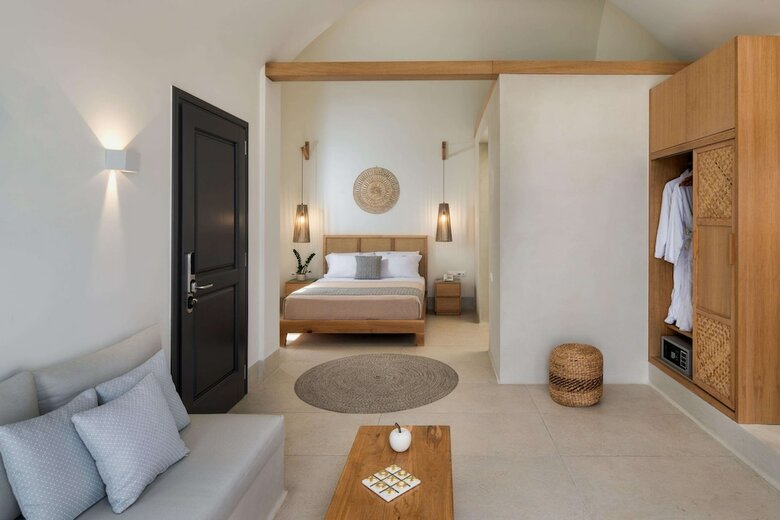 Hotel Venus Sunrise Suites & Villas