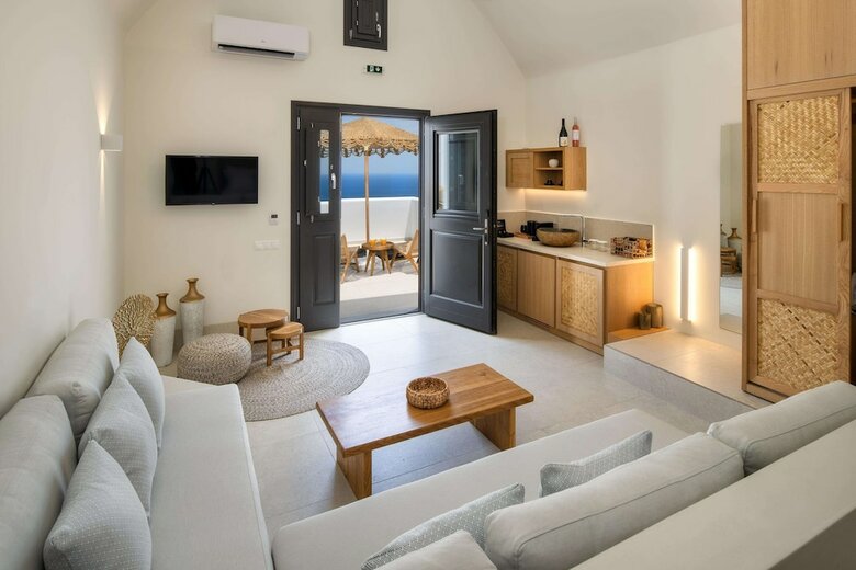 Hotel Venus Sunrise Suites & Villas