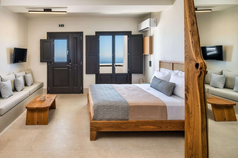 Hotel Venus Sunrise Suites & Villas