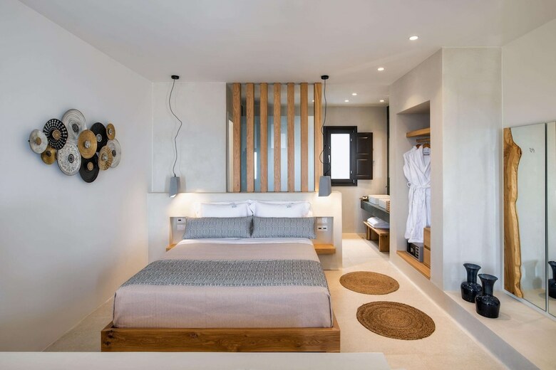 Hotel Venus Sunrise Suites & Villas