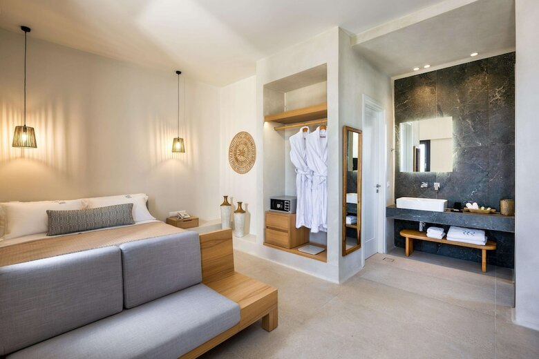 Hotel Venus Sunrise Suites & Villas