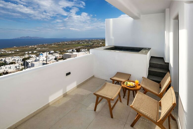 Hotel Venus Sunrise Suites & Villas