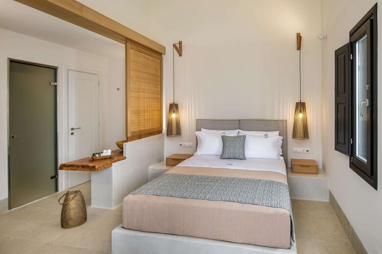 Hotel Venus Sunrise Suites & Villas