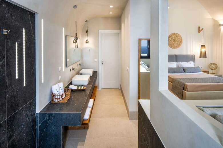 Hotel Venus Sunrise Suites & Villas