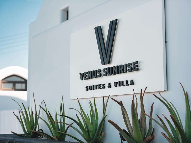 Hotel Venus Sunrise Suites & Villas