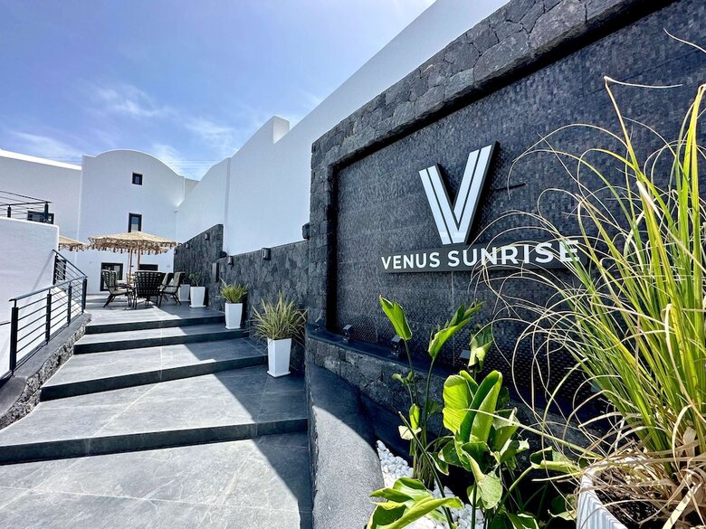 Hotel Venus Sunrise Suites & Villas