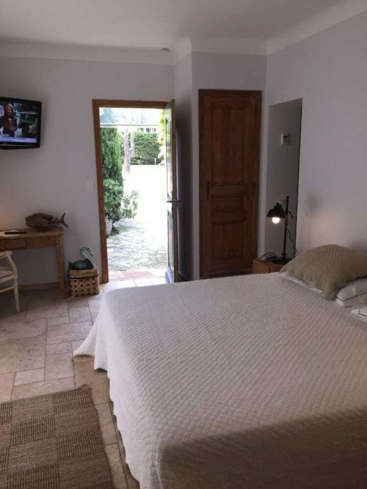 Auberge De L'oum�de