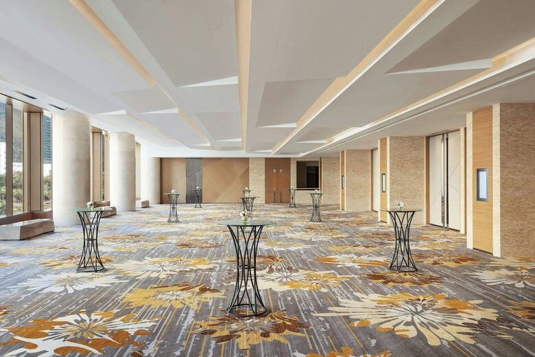 Sheraton Hong Kong Tung Chung Hotel