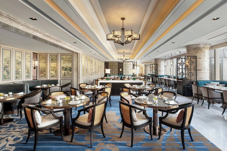 Sheraton Hong Kong Tung Chung Hotel