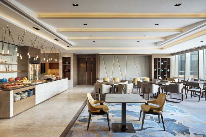 Sheraton Hong Kong Tung Chung Hotel