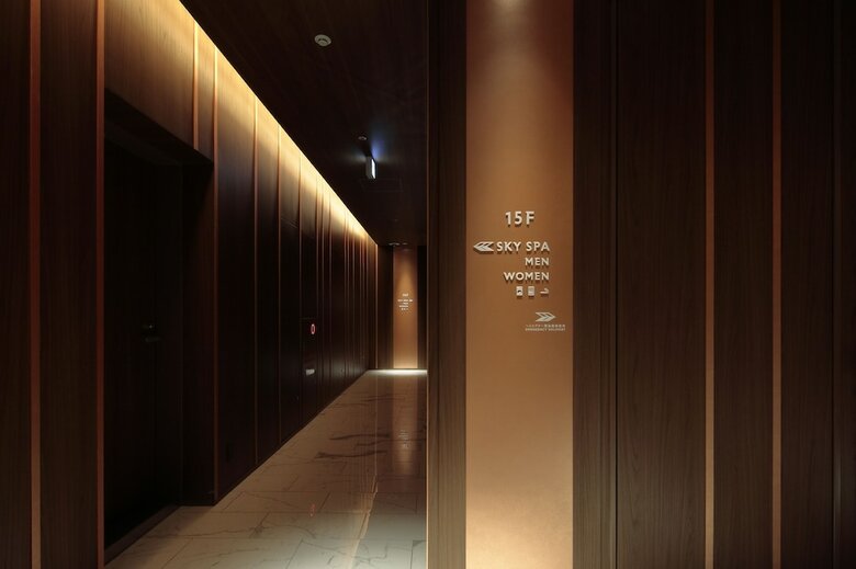 Candeo Hotels Osaka Shinsaibashi