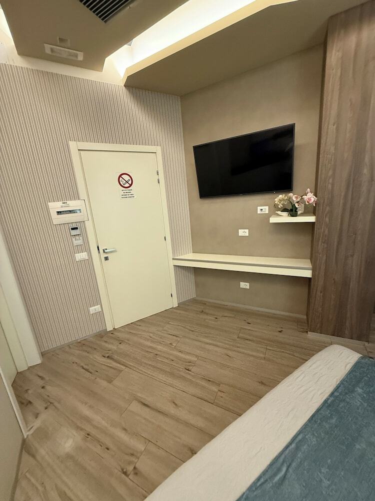 Bed & Breakfast Th Luxury Rooms