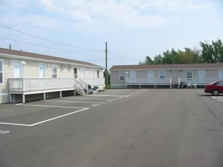 Gaudet Chalets & Motel