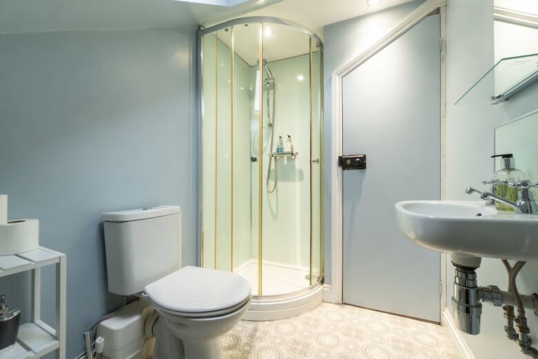 Apartamentos Homely And Modern Maisonette In Vibrant Bristol