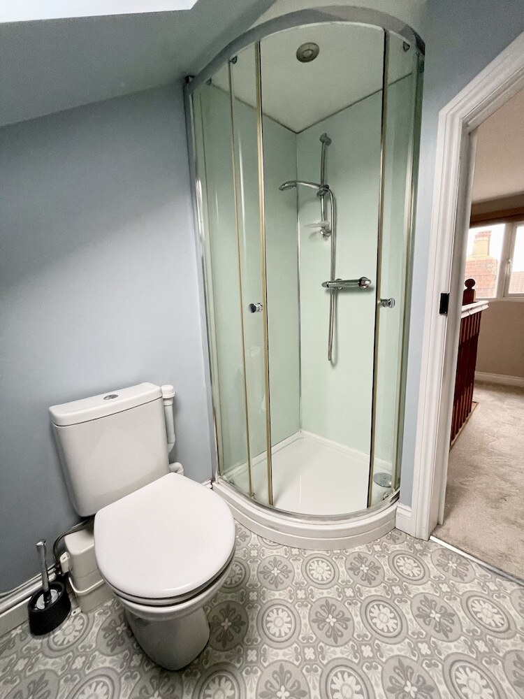 Apartamentos Homely And Modern Maisonette In Vibrant Bristol