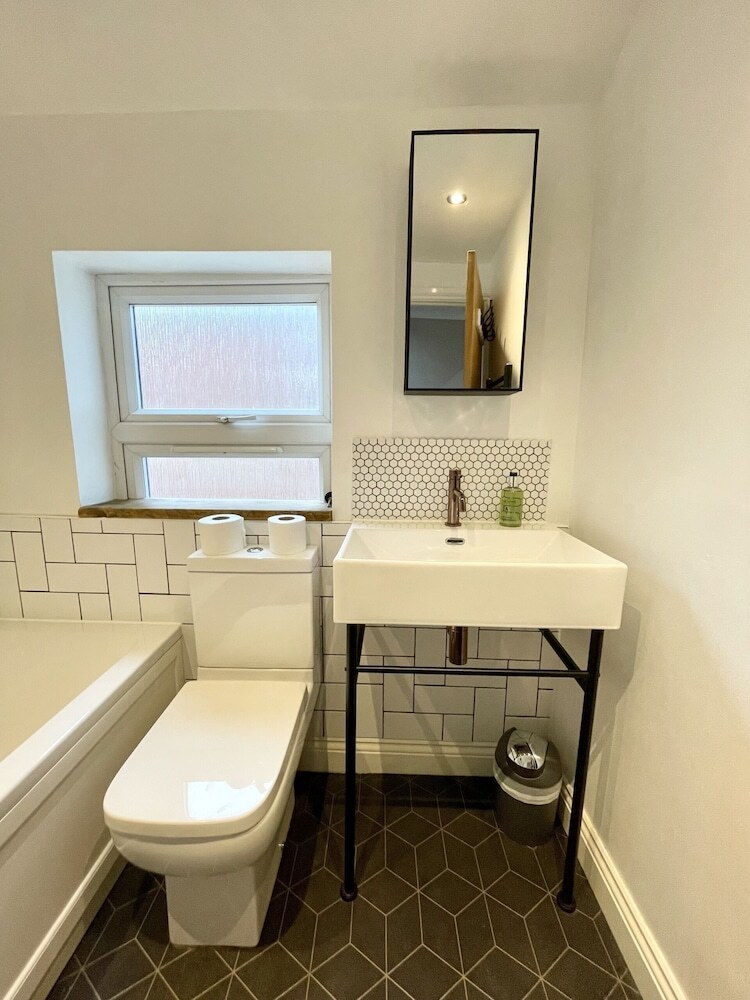 Apartamentos Homely And Modern Maisonette In Vibrant Bristol