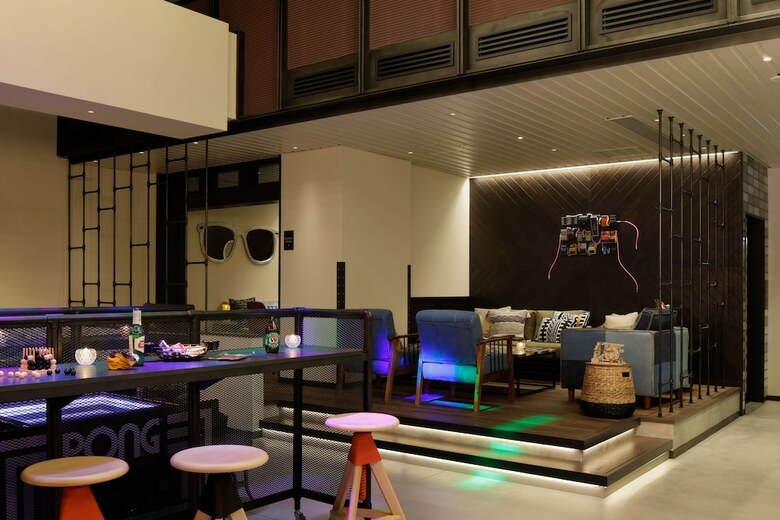 Hotel Moxy Osaka Umeda