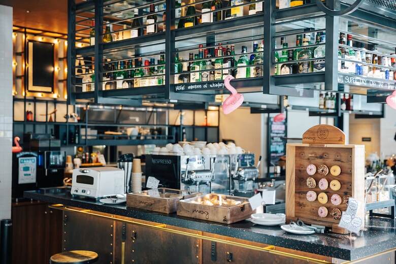 Hotel Moxy Osaka Umeda