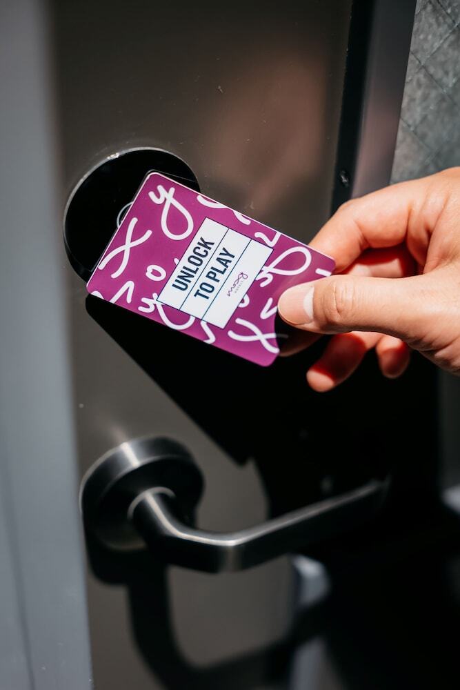 Hotel Moxy Osaka Umeda