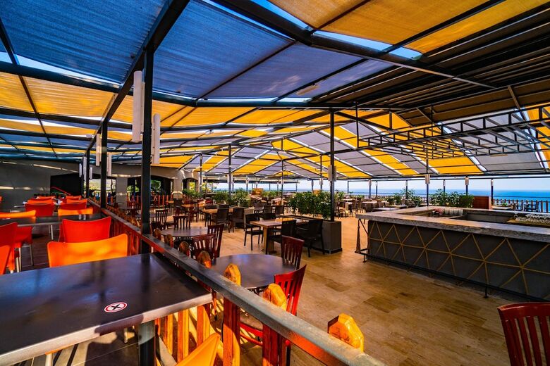 Hotel Senza Garden Holiday Club
