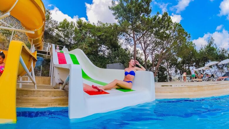 Hotel Senza Garden Holiday Club