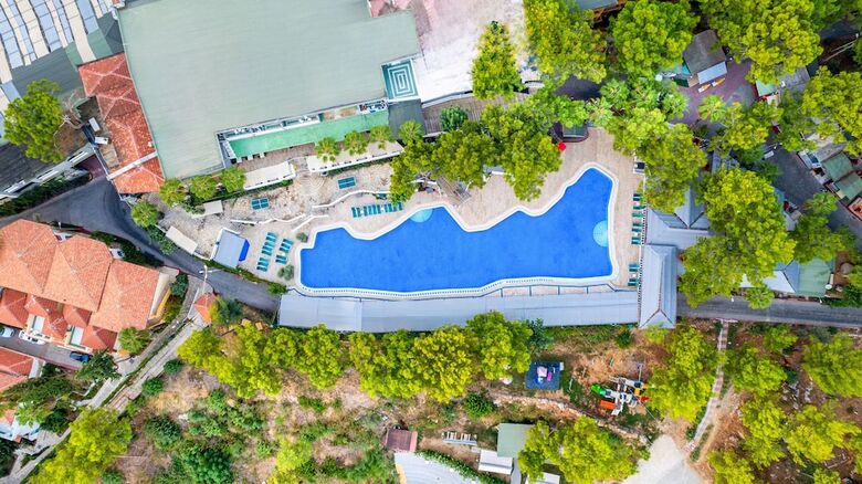 Hotel Senza Garden Holiday Club