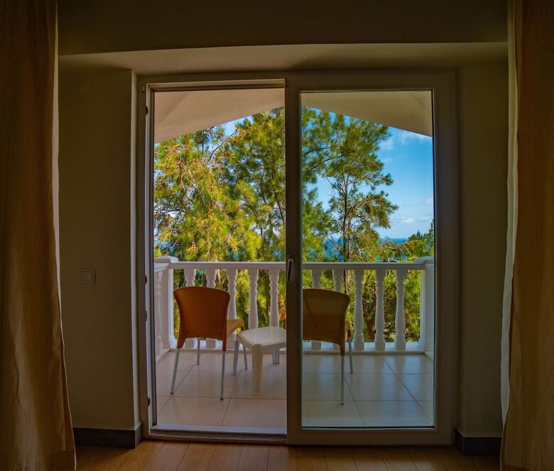 Hotel Senza Garden Holiday Club