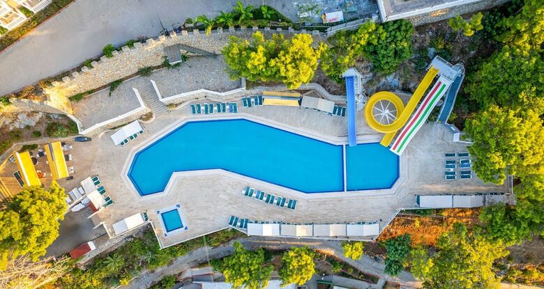 Hotel Senza Garden Holiday Club