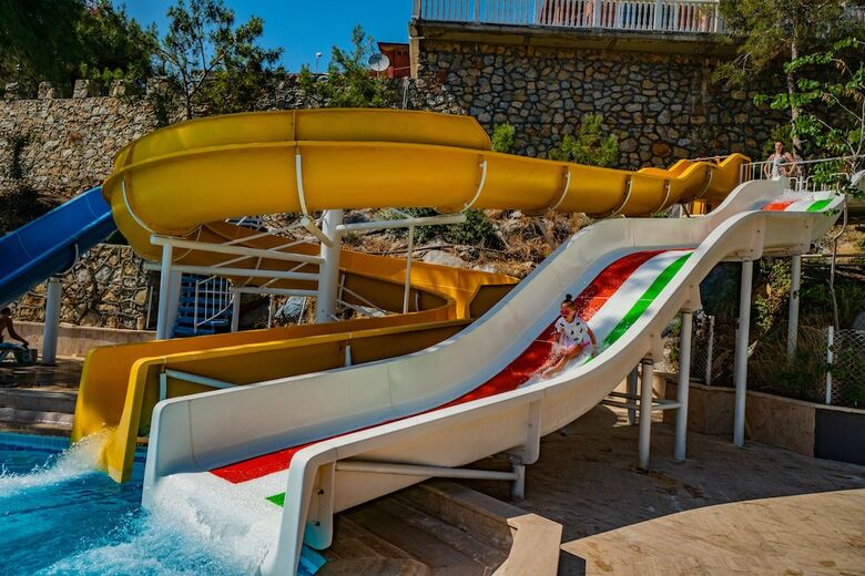 Hotel Senza Garden Holiday Club