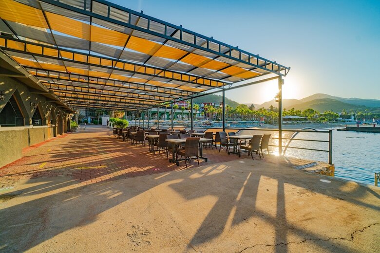 Hotel Senza Garden Holiday Club