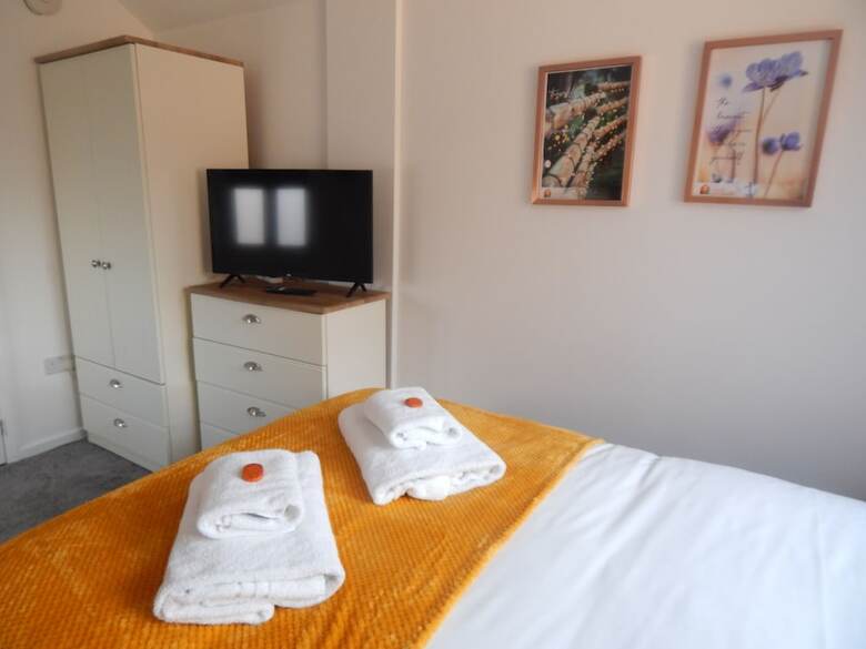 Brookfield En-suite Rooms