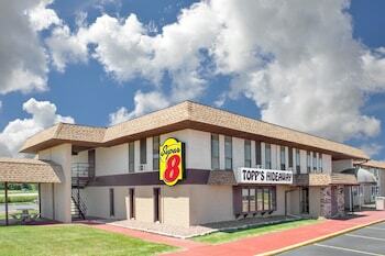 Hotel Super 8 Windsor/madison North