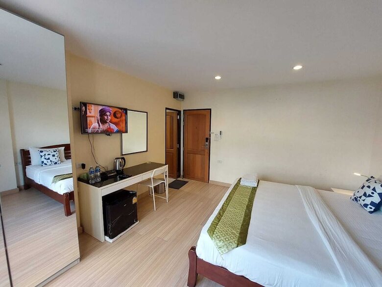 Hotel V Check Inn Sukhumvit 22