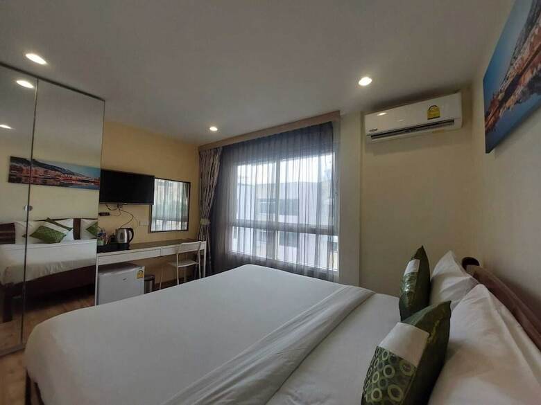 Hotel V Check Inn Sukhumvit 22