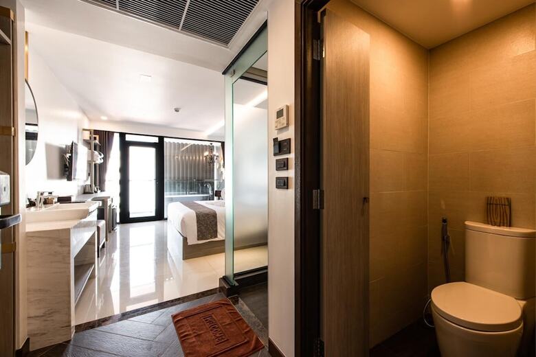 Blackwoods Hotel Pattaya