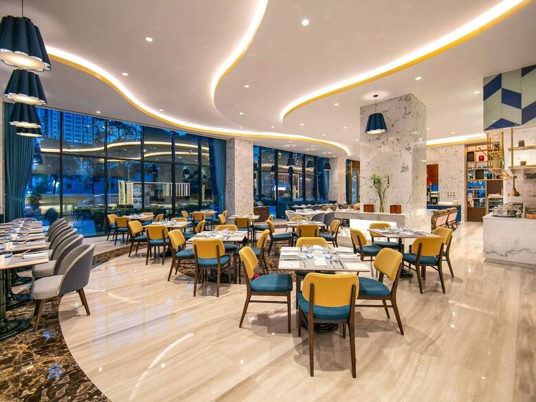 Hotel M�venpick Living West Hanoi