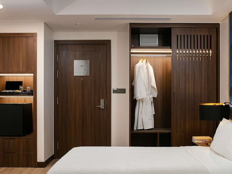 Hotel M�venpick Living West Hanoi