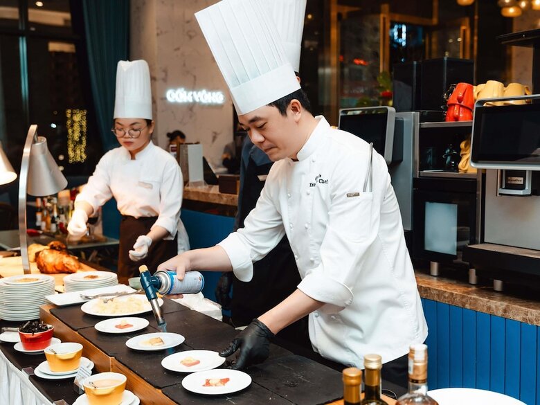 Hotel M�venpick Living West Hanoi