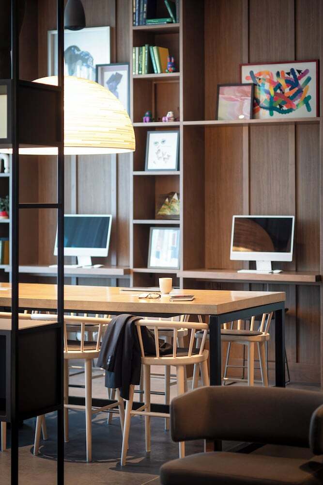 Alt Hotel Calgary University District