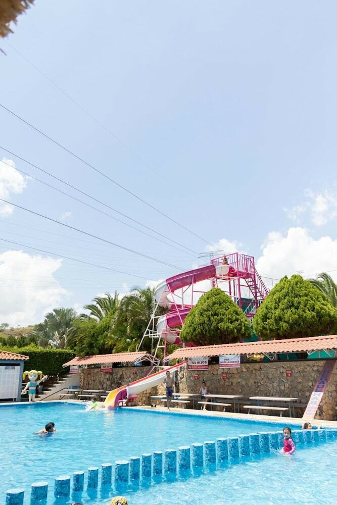 Camino Mexicano Hotel Resort