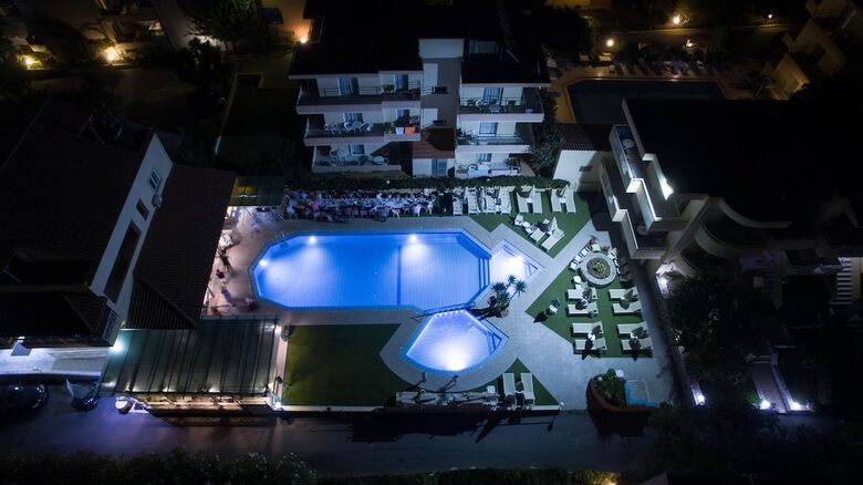 Aparthotel Blue Sky Hotel